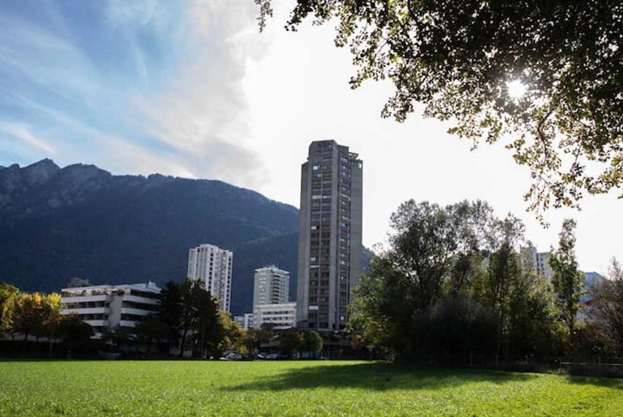 Appartamento Ueber Den Daecher Von Coira Esterno foto